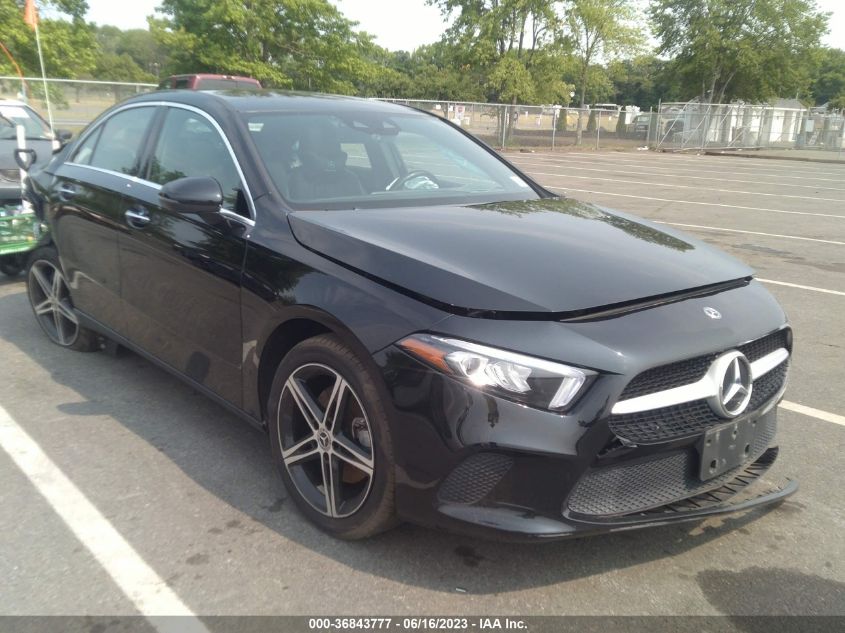 2019 MERCEDES-BENZ A-CLASS A 220 - WDD3G4FB1KW023706
