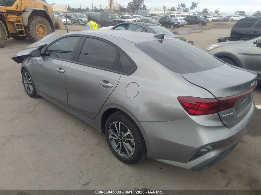 VIN 3KPF24AD0NE503068 2022 KIA FORTE LXS