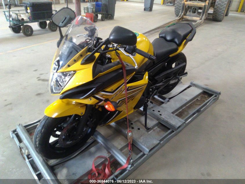 2009 YAMAHA FZ6 R - JYARJ18E39A004301