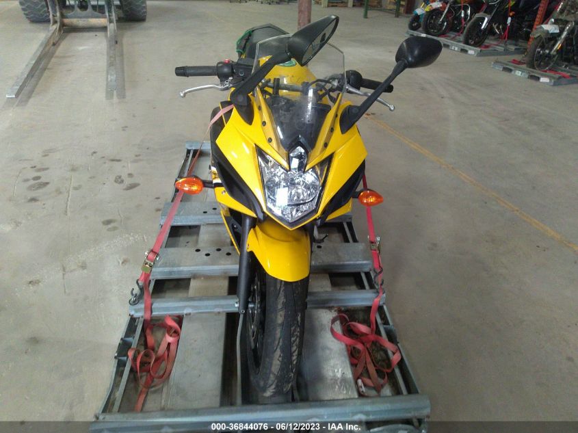 2009 YAMAHA FZ6 R - JYARJ18E39A004301