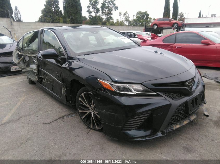 2018 TOYOTA CAMRY LE/SE/XLE/L - JTNB11HK5J3028146