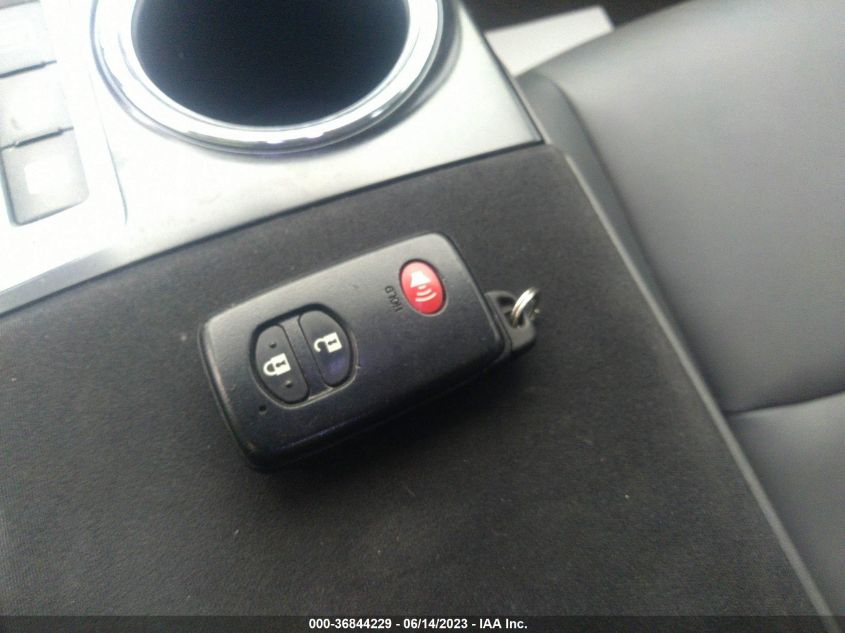 2014 TOYOTA PRIUS V TWO/THREE/FIVE - JTDZN3EU8E3332537