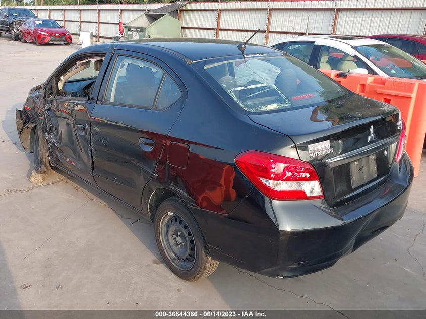 VIN ML32F3FJ3JHF04592 2018 MITSUBISHI MIRAGE G4 ES