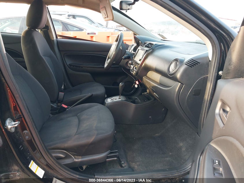 VIN ML32F3FJ3JHF04592 2018 MITSUBISHI MIRAGE G4 ES