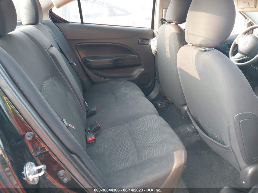 VIN ML32F3FJ3JHF04592 2018 MITSUBISHI MIRAGE G4 ES