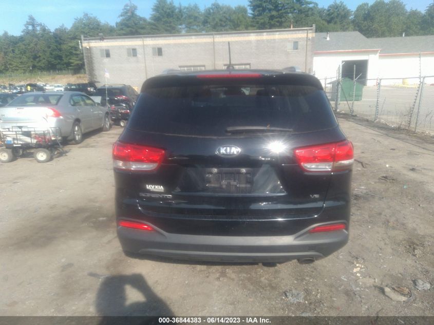 2016 KIA SORENTO LX - 5XYPGDA59GG150317