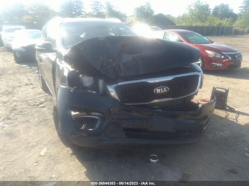 2016 KIA SORENTO LX - 5XYPGDA59GG150317