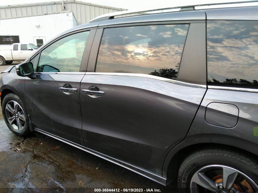 2018 HONDA ODYSSEY TOURING - 5FNRL6H84JB040385