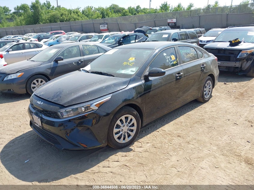 VIN 3KPF24AD5PE520693 2023 KIA FORTE LX