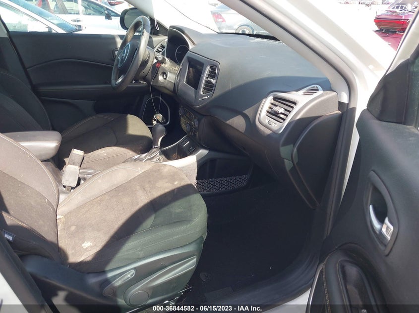 VIN 3C4NJCAB5MT532017 2021 JEEP COMPASS SPORT