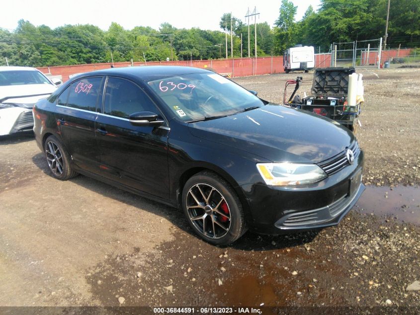 2014 VOLKSWAGEN JETTA SEDAN SE W/CONNECTIVITY - 3VWD17AJ7EM411069