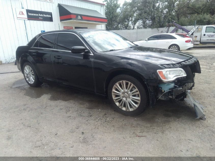2013 CHRYSLER 300 - 2C3CCARG3DH581090