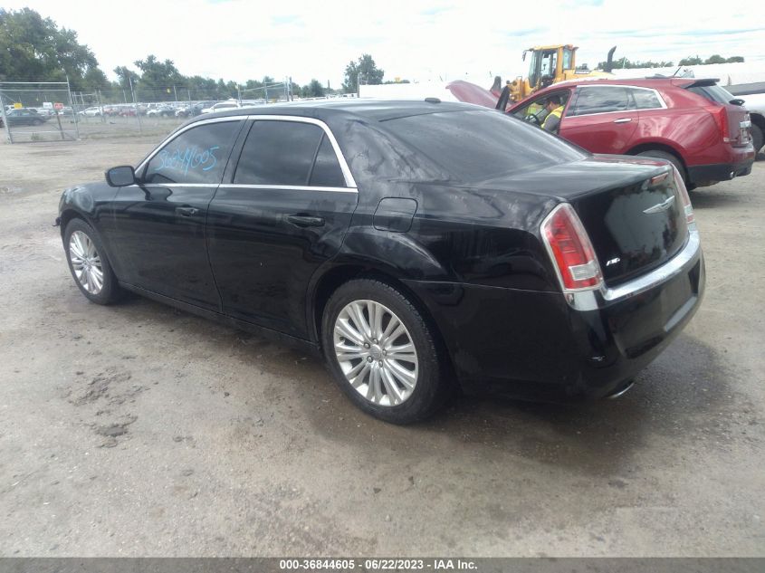 2013 CHRYSLER 300 - 2C3CCARG3DH581090