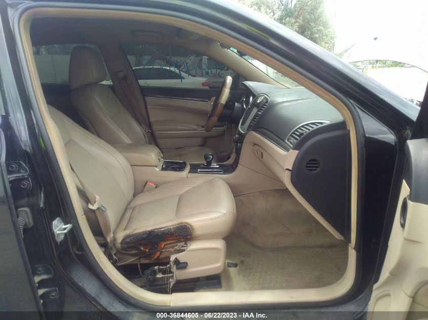 2013 CHRYSLER 300 - 2C3CCARG3DH581090