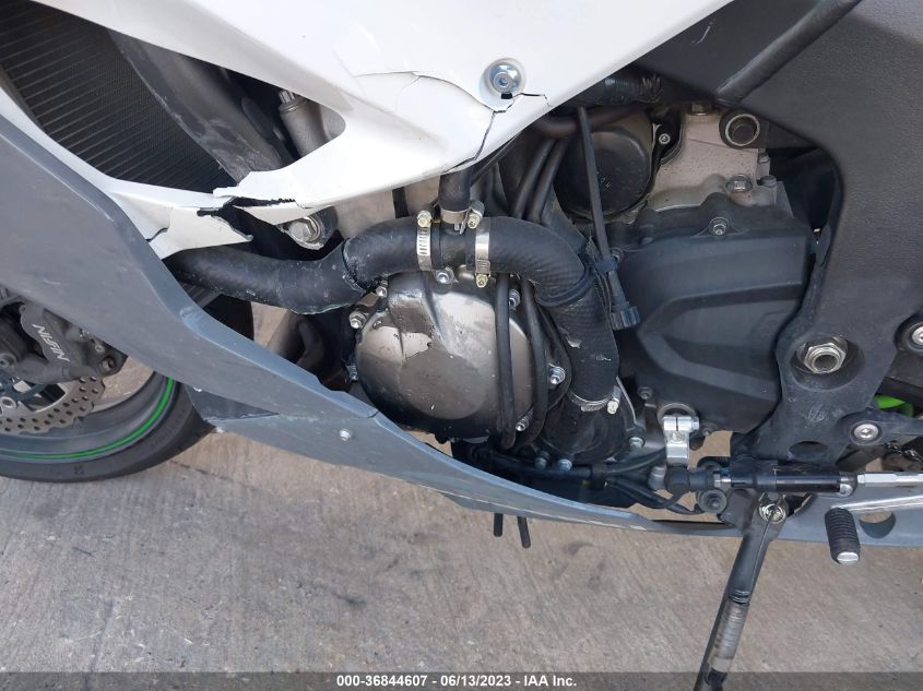 2021 KAWASAKI ZX636 K JKBZXJH14MA008243
