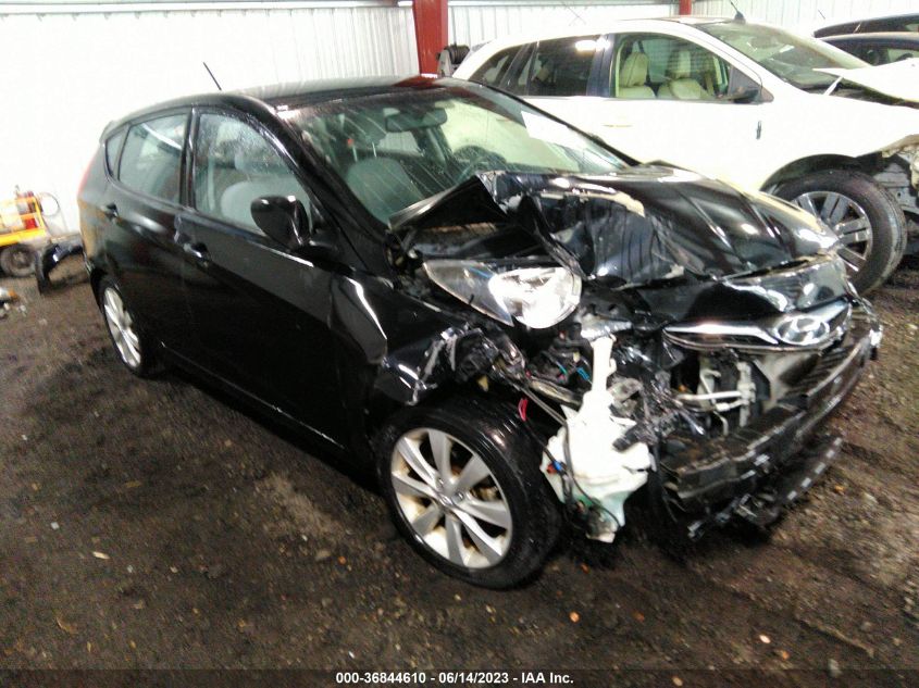 2013 HYUNDAI ACCENT SE - KMHCU5AEXDU070432