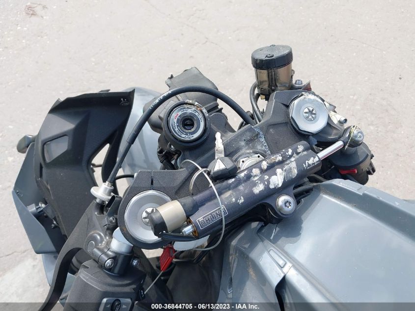 2019 KAWASAKI ZX1002 JKBZXVE10KA000066