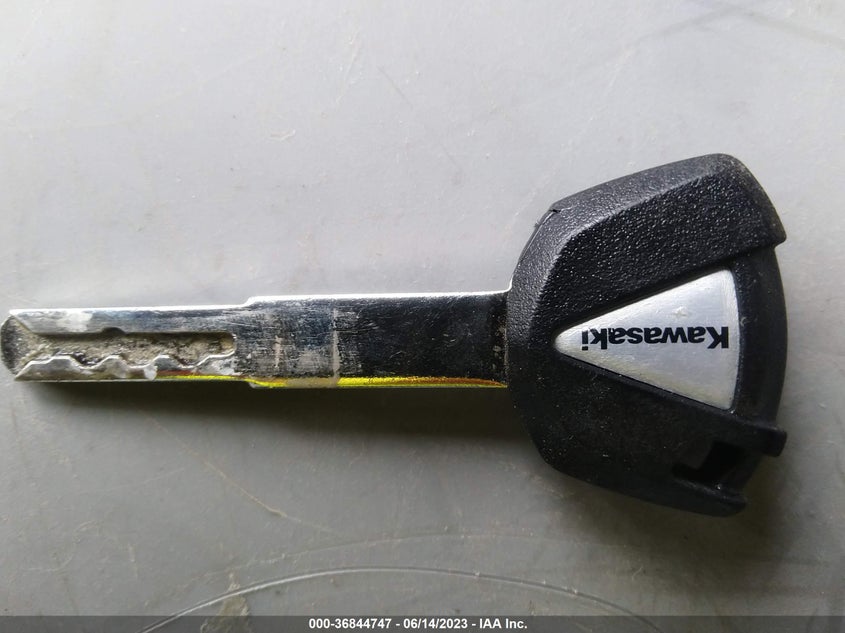 VIN ML5EXER12PDA82694 2023 KAWASAKI EX650 R