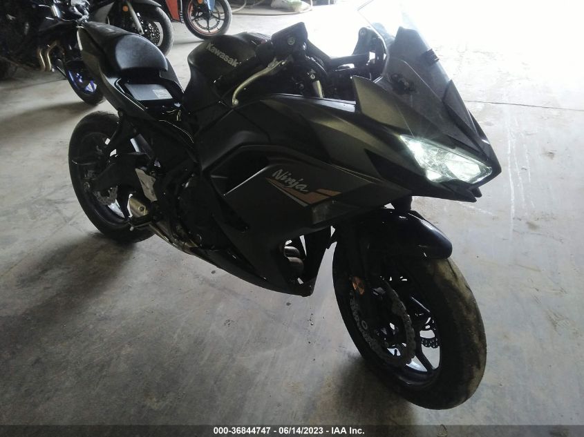 2023 KAWASAKI EX650 R - ML5EXER12PDA82694