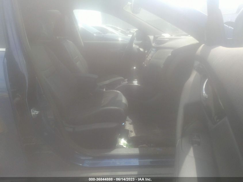 2017 NISSAN ROGUE SV HYBRID/SL HYBRID - 5N1ET2MV6HC806901