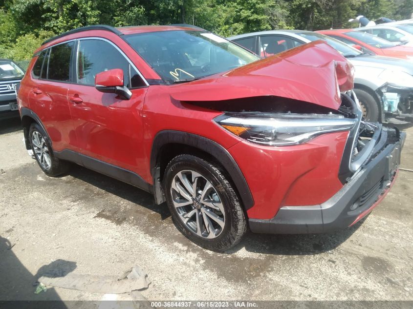 2022 TOYOTA COROLLA CROSS XLE - 7MUDAABG7NV003356