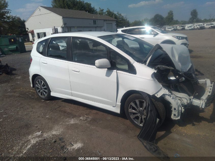 2013 HONDA FIT SPORT - JHMGE8H50DC032061