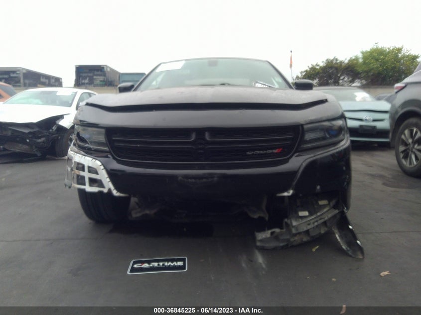 VIN 2C3CDXHG8JH125728 2018 DODGE CHARGER SXT PLUS