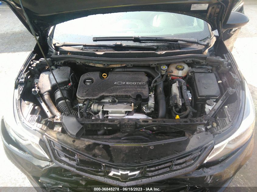 2018 CHEVROLET CRUZE LT - 1G1BE5SM0J7117618