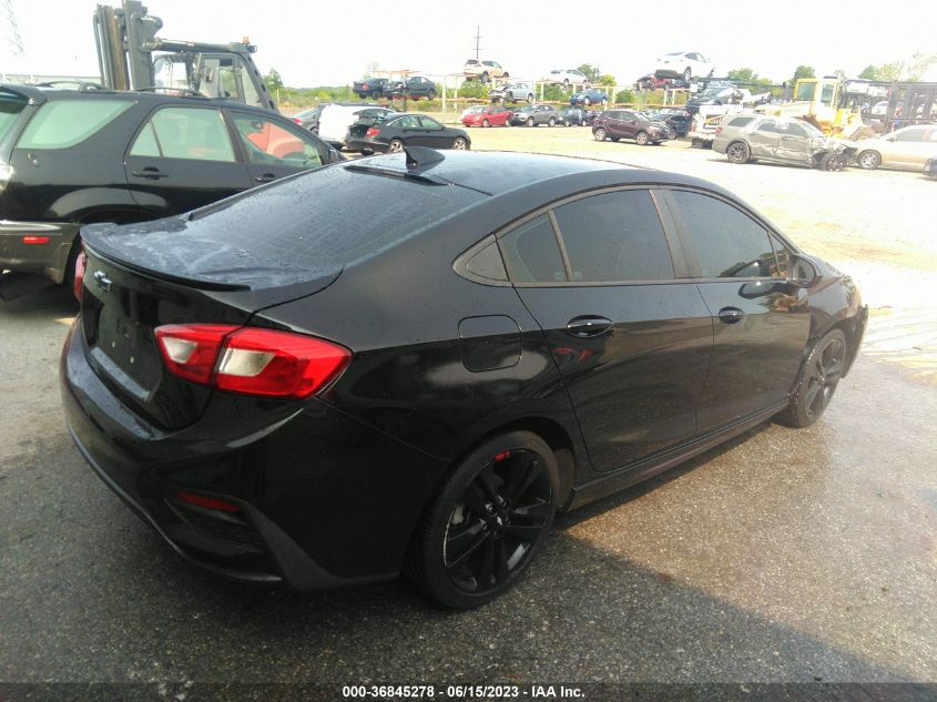 2018 CHEVROLET CRUZE LT - 1G1BE5SM0J7117618