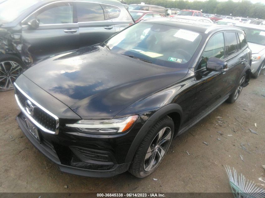 2020 VOLVO V60 CROSS COUNTRY YV4102WK5L1039591