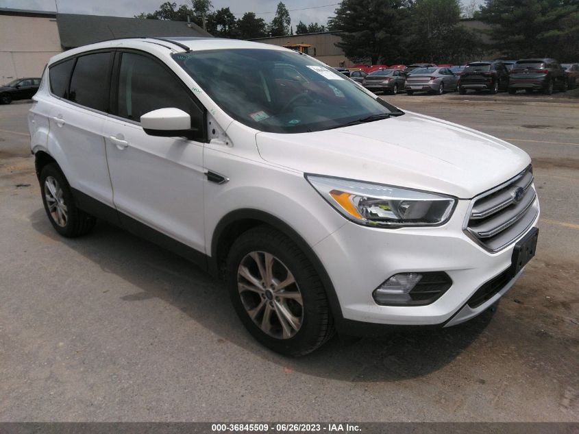 2017 FORD ESCAPE SE - 1FMCU9GD6HUC16501