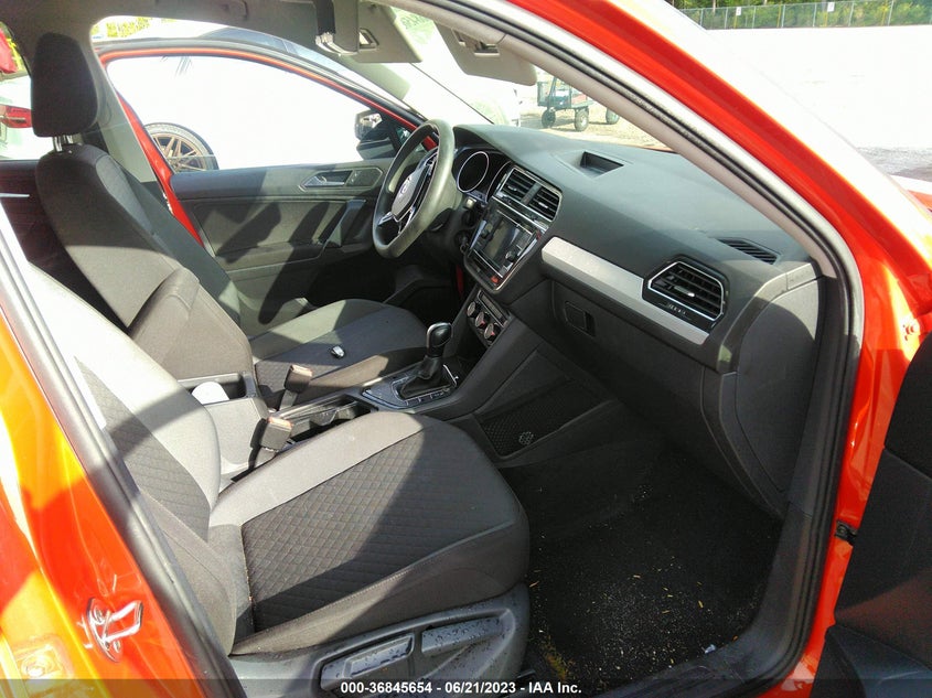 VIN 3VV1B7AX0KM040048 2019 VOLKSWAGEN TIGUAN S