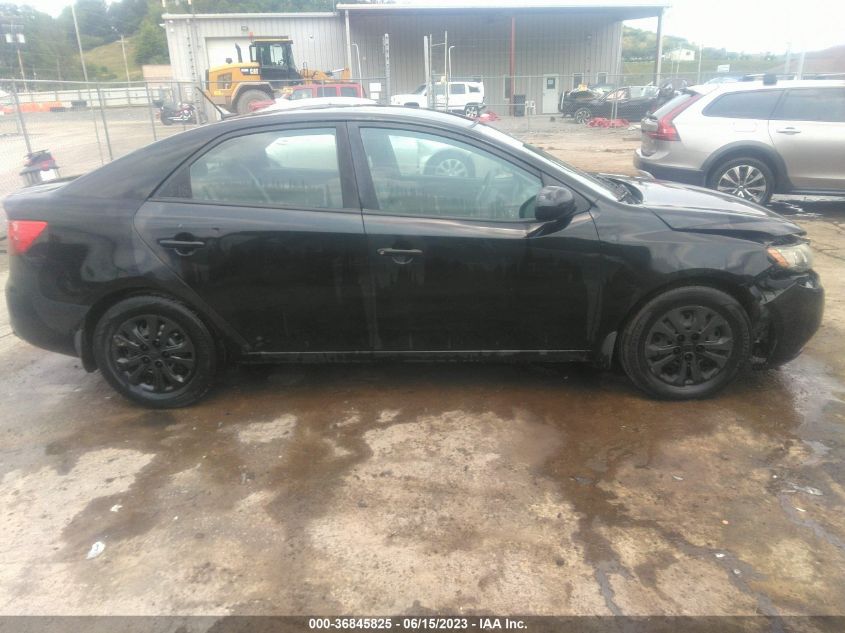 2013 KIA FORTE LX - KNAFT4A22D5716400