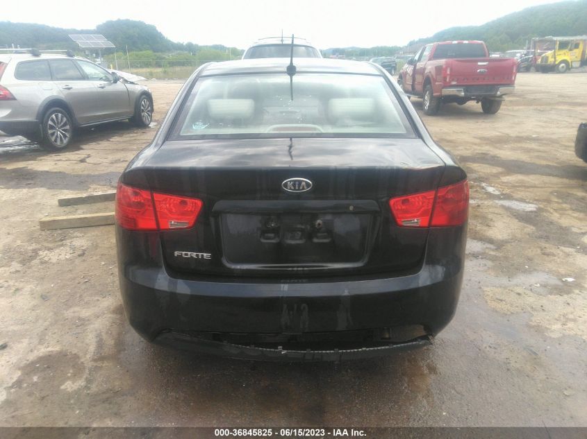 2013 KIA FORTE LX - KNAFT4A22D5716400
