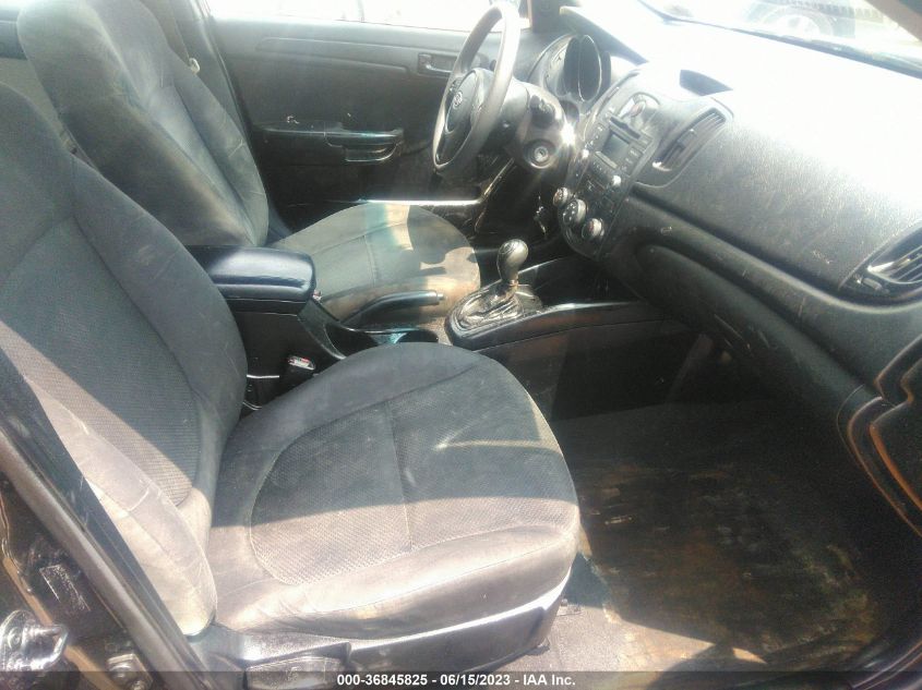 2013 KIA FORTE LX - KNAFT4A22D5716400