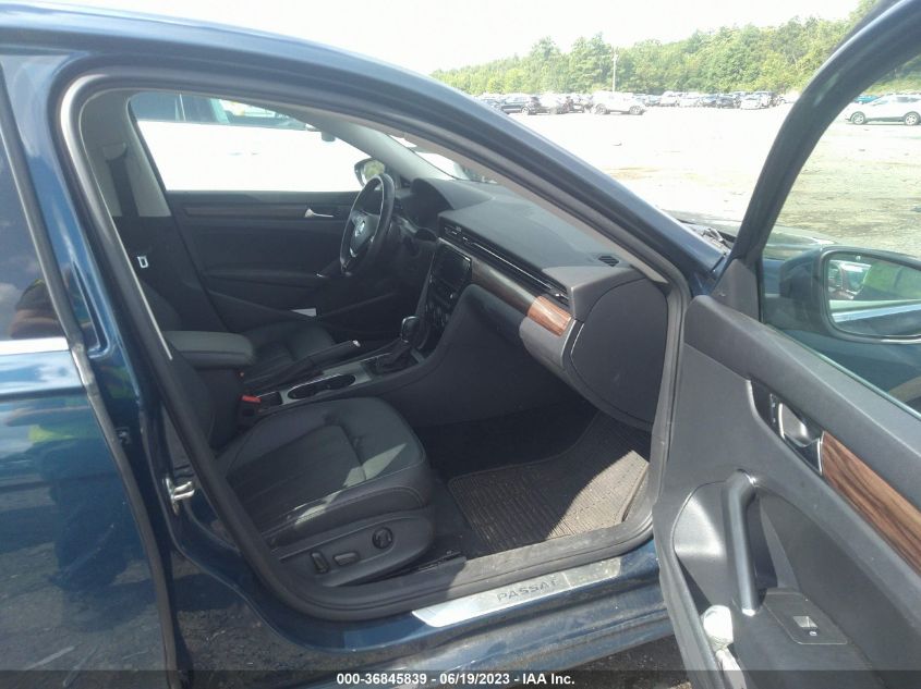 2020 VOLKSWAGEN PASSAT 2.0T SEL - 1VWCA7A3XLC004701