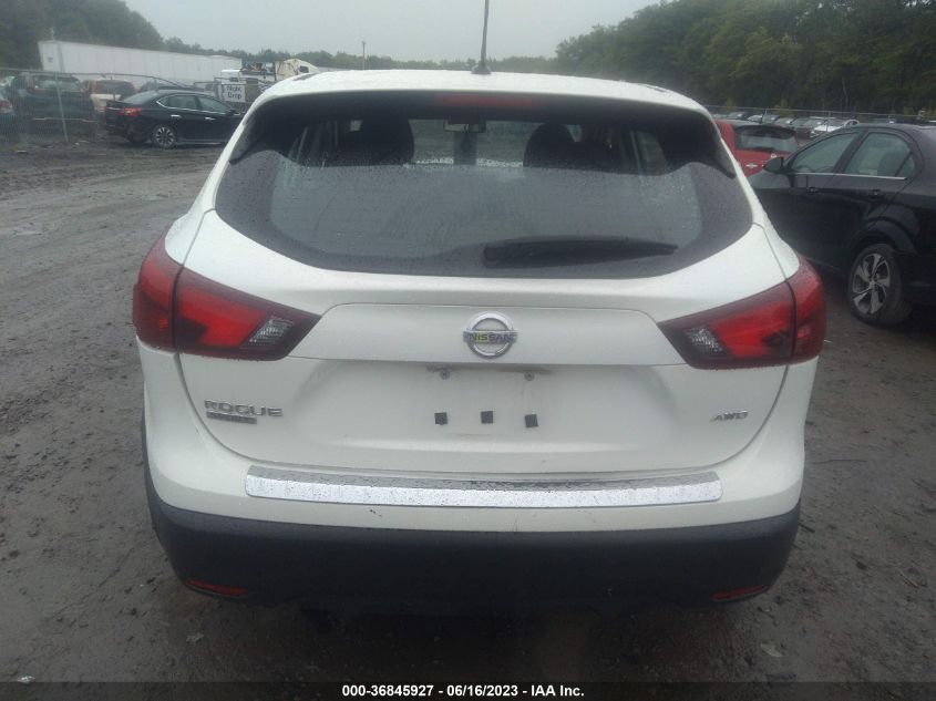 2017 NISSAN ROGUE SPORT S - JN1BJ1CR4HW124676