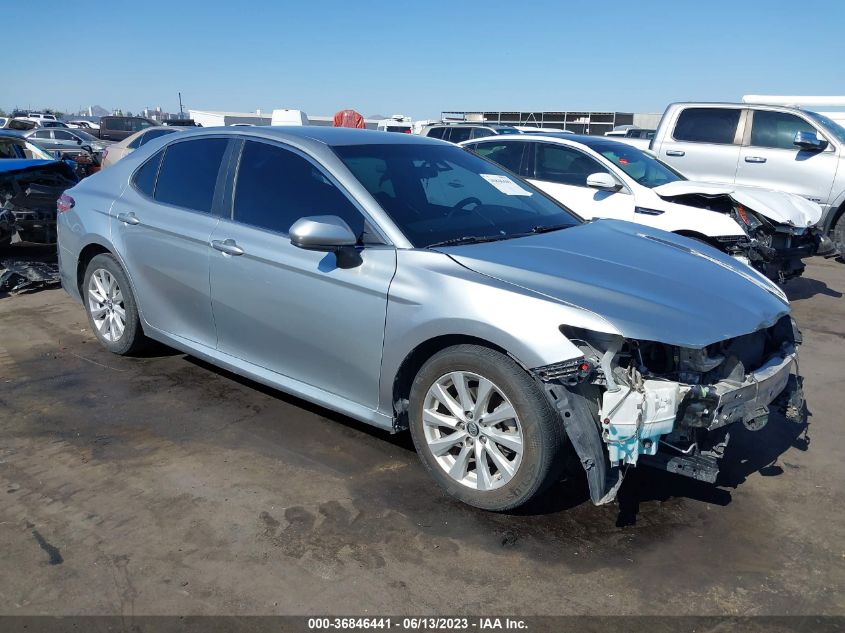 2018 TOYOTA CAMRY LE/SE/XLE/L - 4T1B11HK7JU073714