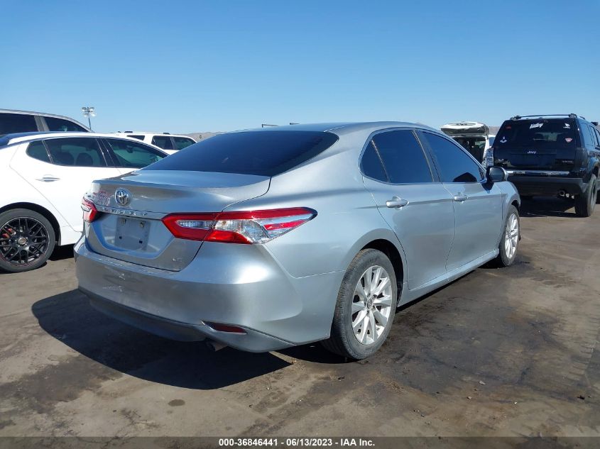 2018 TOYOTA CAMRY LE/SE/XLE/L - 4T1B11HK7JU073714