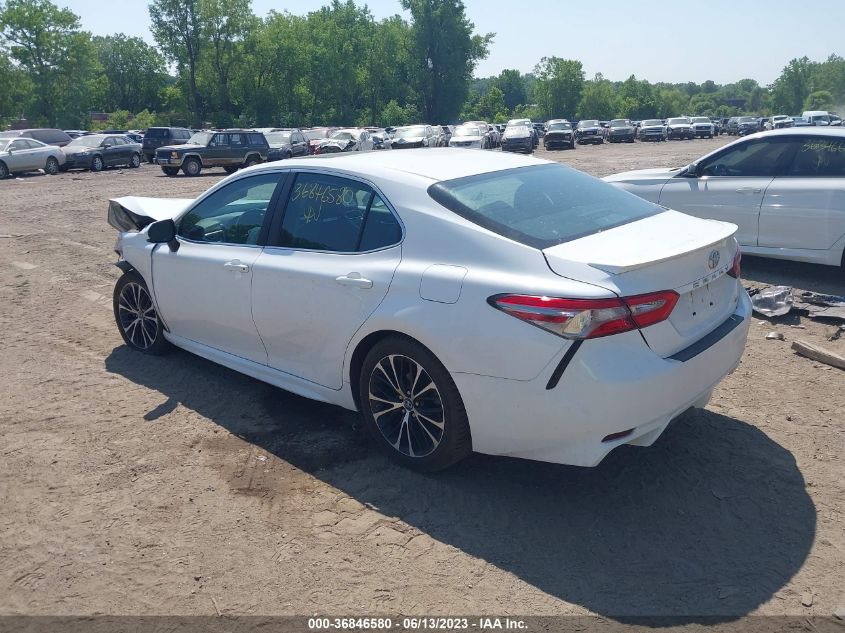 2018 TOYOTA CAMRY LE/SE/XLE/L - 4T1B11HK1JU639561