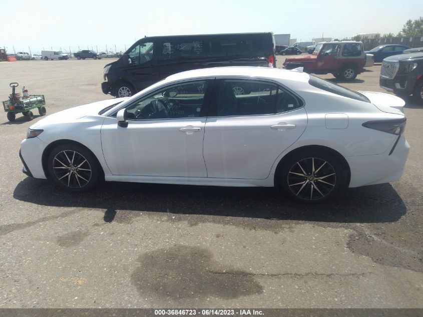 2021 TOYOTA CAMRY SE - 4T1G11AK2MU585434