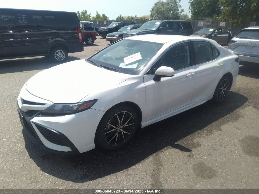 2021 TOYOTA CAMRY SE - 4T1G11AK2MU585434