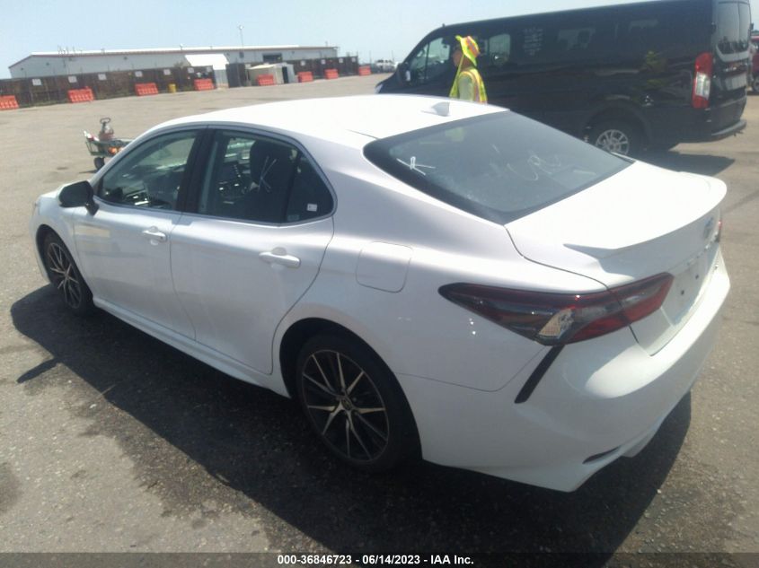2021 TOYOTA CAMRY SE - 4T1G11AK2MU585434
