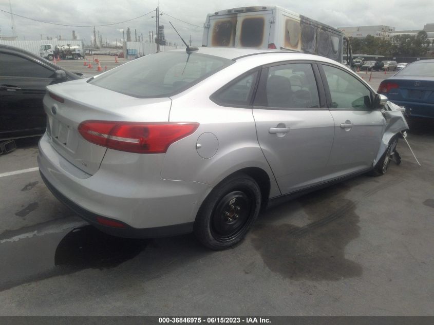 2017 FORD FOCUS SE - 1FADP3F23HL300347