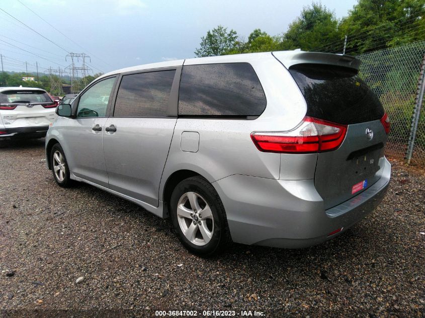 5TDZZ3DC2KS983346 2019 TOYOTA SIENNA, photo no. 3