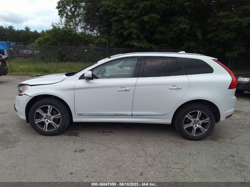 YV4902RM1F2637045 2015 VOLVO XC60, photo no. 14