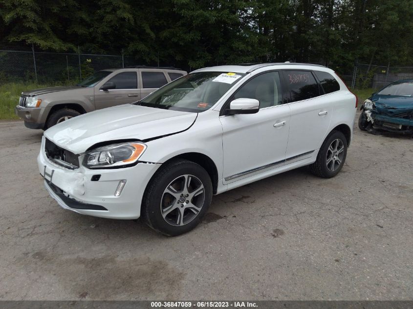 YV4902RM1F2637045 2015 VOLVO XC60 - Image 2
