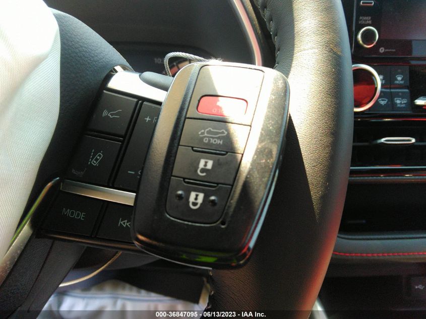 2021 TOYOTA HIGHLANDER XSE - 5TDLZRBHXMS149979