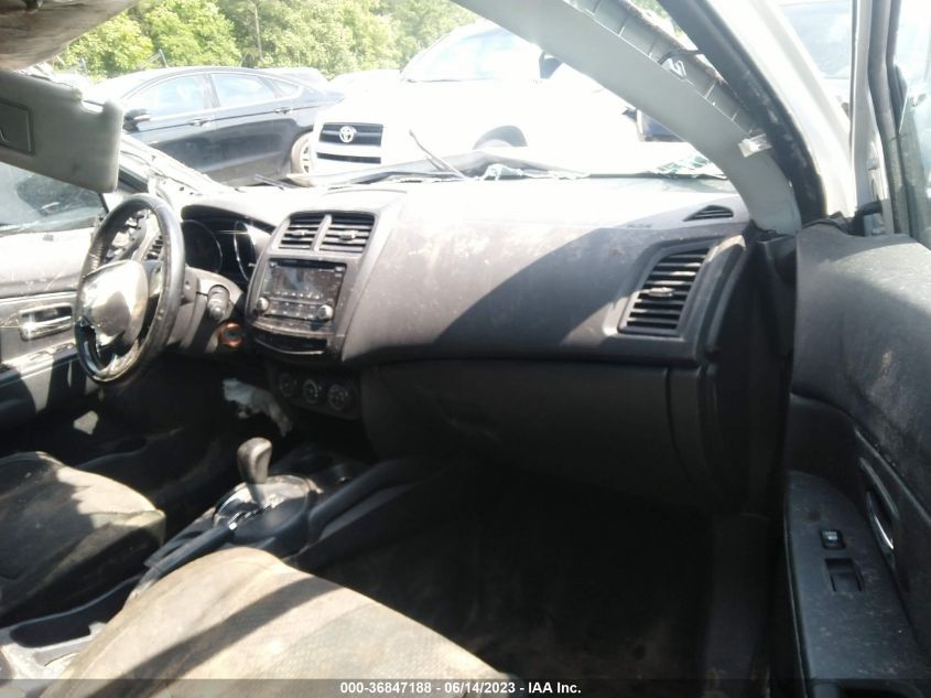 2016 MITSUBISHI OUTLANDER SPORT 2.0 ES - JA4AP3AU1GZ041661