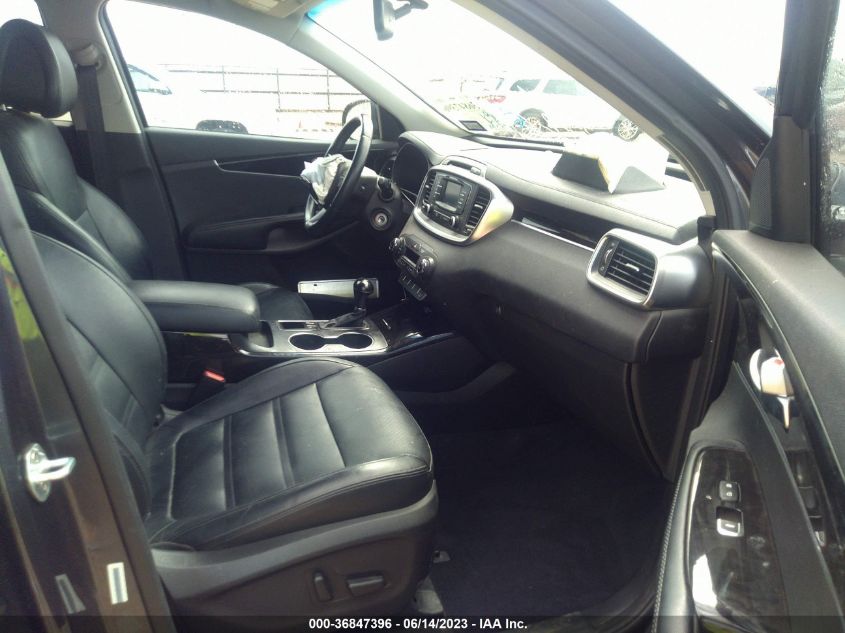 2016 KIA SORENTO EX - 5XYPH4A13GG021211